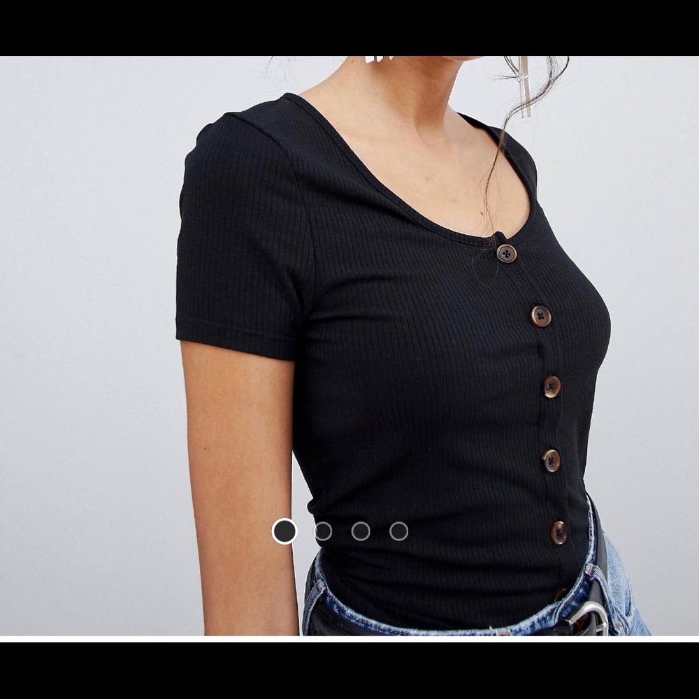Black ribbed top